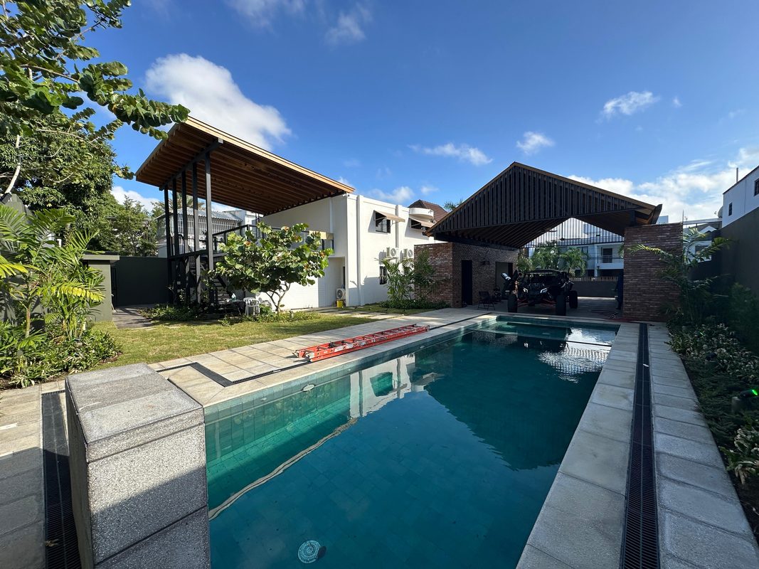 Construcción Piscina y Gazebos — Cerros de Gurabo